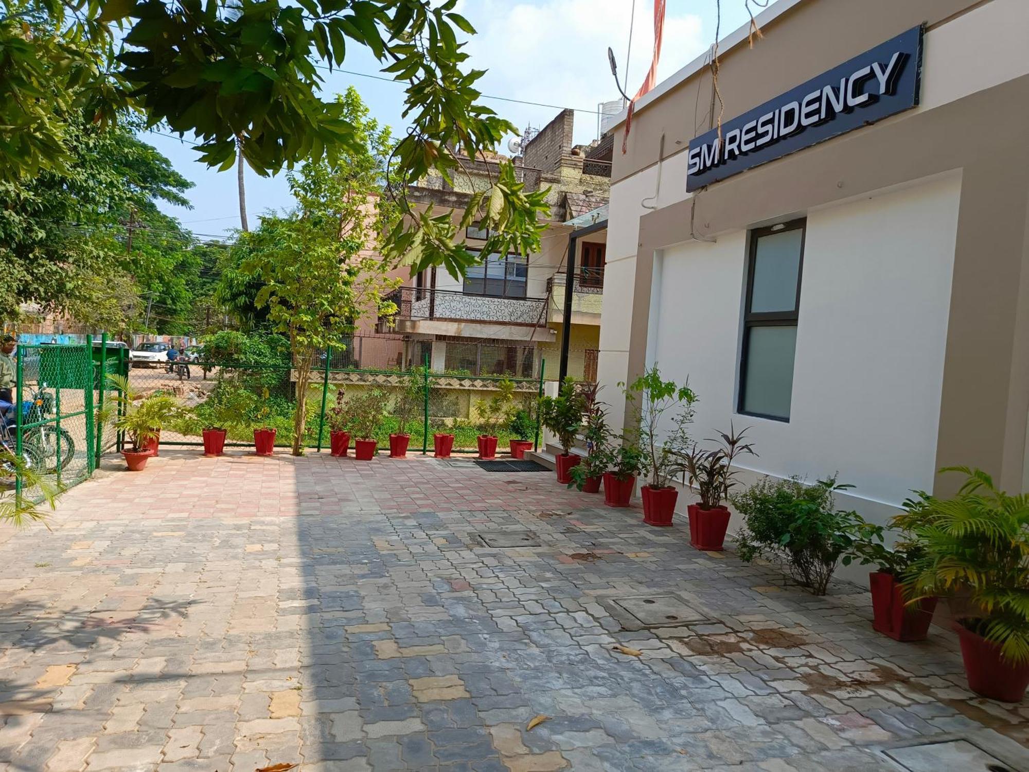 Hotel Sm Residency Bhubaneswar Exterior foto